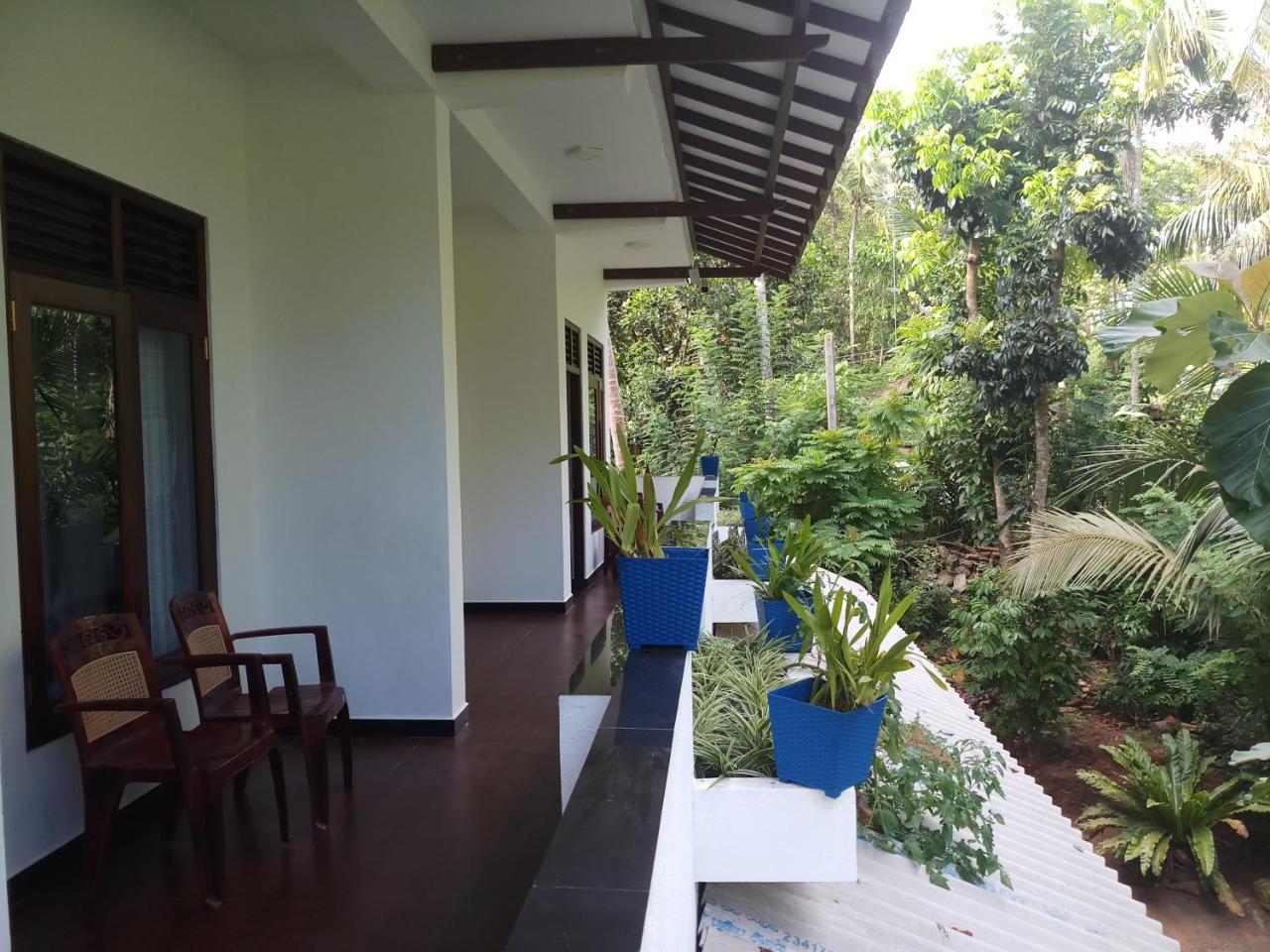 Affittacamere Piumi House Dikwella Esterno foto