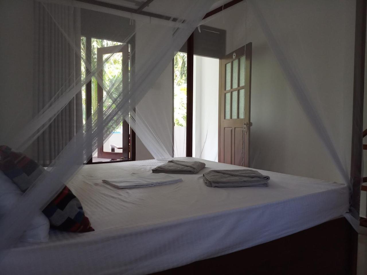 Affittacamere Piumi House Dikwella Esterno foto